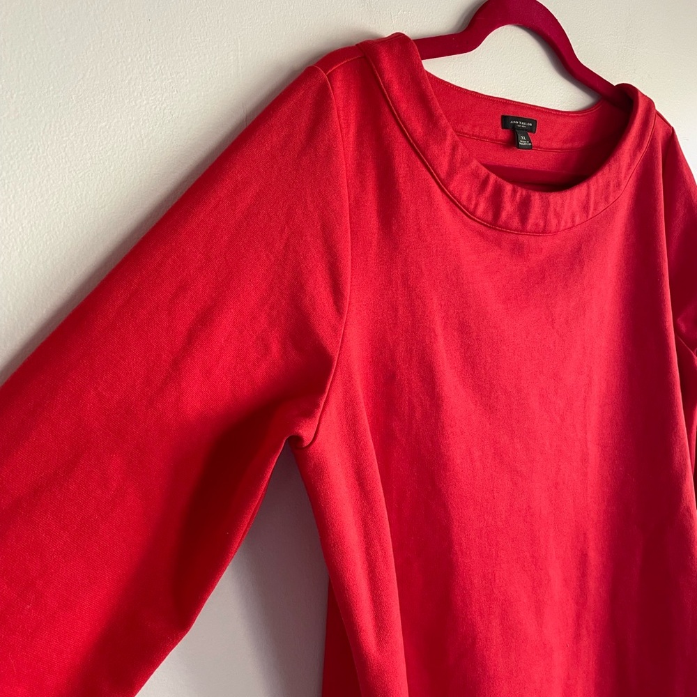 Ann Taylor Red 3/4 Sleeve Knit Top with Side Zip Details Size XL - Picture 2 of 5